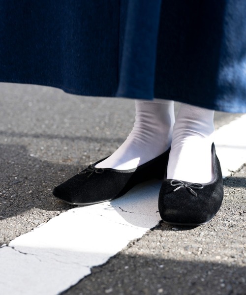 studio CLIP（スタディオクリップ）の「【kazumiさんコラボ】カラーアソートシューズ（パンプス・レディース・ブラック/ブラウン/ブルー/ライトグリーン/アイボリー・MEDIUM/LARGE/X-LARGE/SMALL）」の3枚目の写真