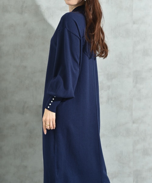 INTERPLANET(インタープラネット)の「袖口BACKパールデザインニットワンピース(ワンピース・レディース・グレー/ブルー/ブラック/チャコールグレー/ネイビー・FREE/LARGE)」の6枚目の写真