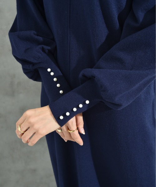 INTERPLANET(インタープラネット)の「袖口BACKパールデザインニットワンピース(ワンピース・レディース・グレー/ブルー/ブラック/チャコールグレー/ネイビー・FREE/LARGE)」の8枚目の写真