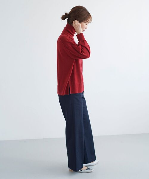 le.coeur blanc(ルクールブラン)の「ウォッシャブルウールワイドタートル(ニット/セーター・レディース・ブラック/レッド/グレー・38)」の10枚目の写真