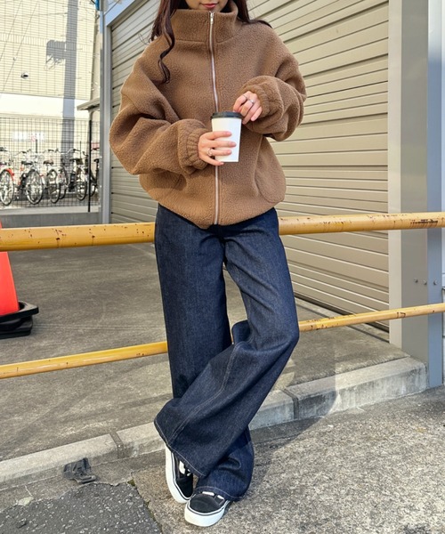 CLEA(クレア)の「ボアフリースハイネックジップアップブルゾン(ブルゾン・レディース・アイボリー/ブラウン・FREE)」の8枚目の写真