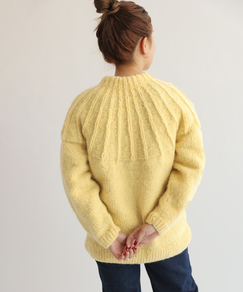 ネパールハンドニット求心プルオーバー yuni ネパールハンドニット求心