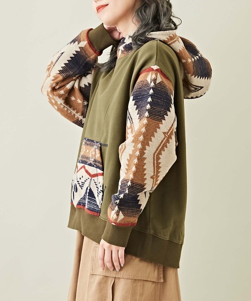 CUBE SUGAR（キューブシュガー）の「スウェット×ジャガードプルオーバーパーカー（パーカー・レディース・ナチュラル/ブラック/カーキ・M）」の3枚目の写真