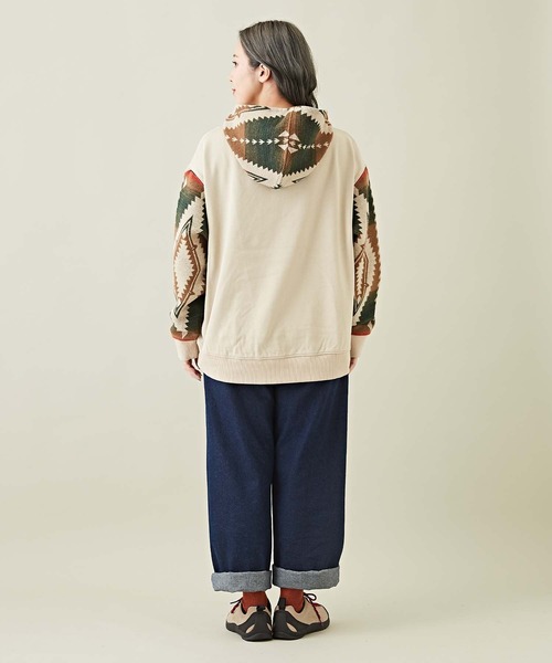 CUBE SUGAR（キューブシュガー）の「スウェット×ジャガードプルオーバーパーカー（パーカー・レディース・ナチュラル/ブラック/カーキ・M）」の6枚目の写真