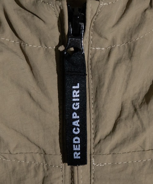 Red Cap Girl(レッドキャプガール)の「【a-r】〔RedCapGirl/レッドキャップガール〕ナイロン バックイラスト フードジャケット(ナイロンジャケット・メンズ・ベージュ/カーキ/ブラック・MEDIUM/LARGE)」の6枚目の写真