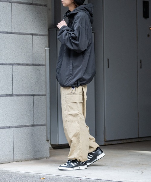 Red Cap Girl(レッドキャプガール)の「【a-r】〔RedCapGirl/レッドキャップガール〕ナイロン バックイラスト フードジャケット(ナイロンジャケット・メンズ・ベージュ/カーキ/ブラック・MEDIUM/LARGE)」の19枚目の写真