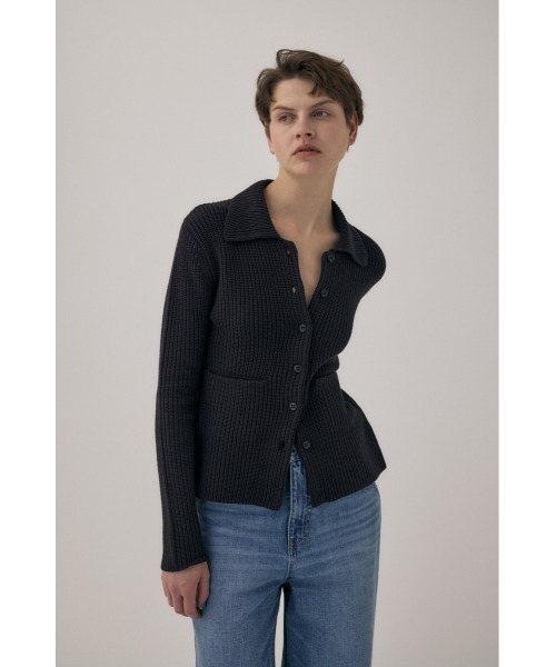 M_(エムアンダーバー)の「植物由来の再生繊維を使用したあたたかみのあるニット やわらかな着心地の襟付きニットカーディガン(カーディガン/ボレロ・レディース・ブラック/アイボリー・FREE)」の4枚目の写真