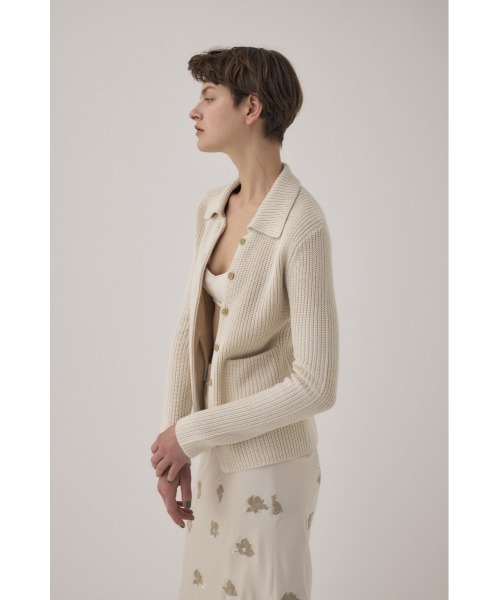 M_(エムアンダーバー)の「植物由来の再生繊維を使用したあたたかみのあるニット やわらかな着心地の襟付きニットカーディガン(カーディガン/ボレロ・レディース・ブラック/アイボリー・FREE)」の20枚目の写真