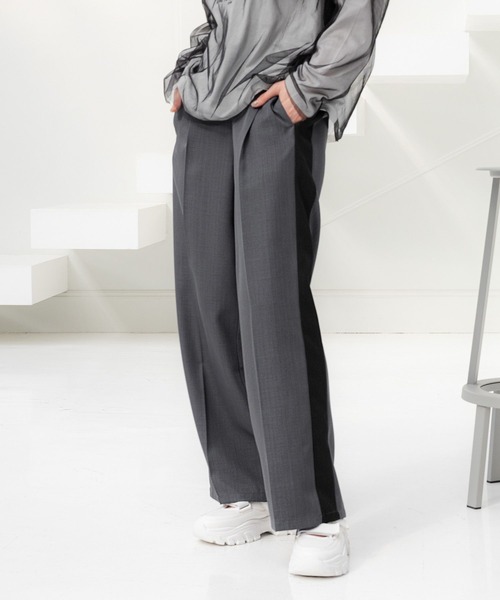 LAKOLE(ラコレ)の「サイドラインスラックス / 106460(その他パンツ・レディース・グレー/ブラック・MEDIUM/SMALL)」の6枚目の写真