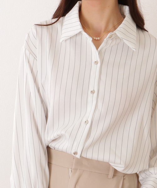 Lace Ladies（レースレディース）の「ピンストライプ柄 7分袖 前開き シフォン ブラウス（シャツ/ブラウス・レディース・ブルー/ホワイト・S/M/XL）」の2枚目の写真