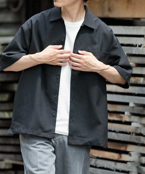 ITEMS URBANRESEARCH（アイテムズ アーバンリサーチ）の「『セットアップ対応』吸水速乾 ストレッチトロ 半袖シャツ（シャツ/ブラウス・メンズ・ライトベージュ/ブラック/ブルー・LARGE/MEDIUM）」の22枚目の写真