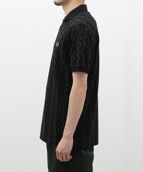 FRED PERRY(フレッドペリー)の「FRED PERRY (フレッド ペリー) CABLE PRINT FP POLO SHIRT M7790(ポロシャツ・メンズ・チャコールグレー・MEDIUM/LARGE)」の15枚目の写真
