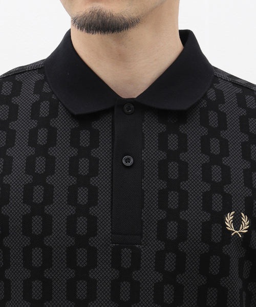 FRED PERRY(フレッドペリー)の「FRED PERRY (フレッド ペリー) CABLE PRINT FP POLO SHIRT M7790(ポロシャツ・メンズ・チャコールグレー・MEDIUM/LARGE)」の3枚目の写真