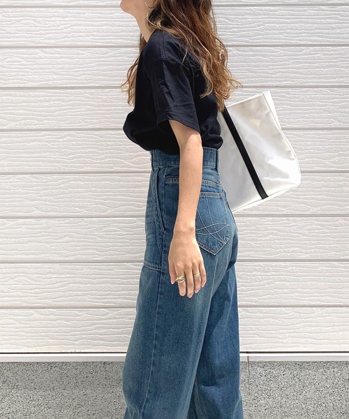 Q（キュー）の「AvecロゴT（Tシャツ/カットソー・レディース・ラベンダー/ブラック/ホワイト・MEDIUM）」の13枚目の写真