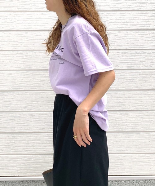 Q（キュー）の「AvecロゴT（Tシャツ/カットソー・レディース・ラベンダー/ブラック/ホワイト・MEDIUM）」の16枚目の写真