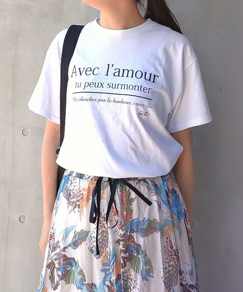 Q（キュー）の「AvecロゴT（Tシャツ/カットソー・レディース・ラベンダー/ブラック/ホワイト・MEDIUM）」の9枚目の写真
