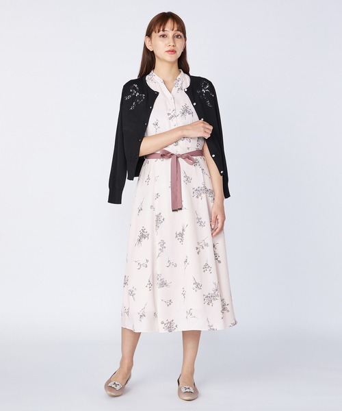 LAISSE PASSE(レッセパッセ)の「リボンブーケ刺繍カーディガン(カーディガン/ボレロ・レディース・ブラック/アイボリー/スモークピンク・MEDIUM)」の6枚目の写真