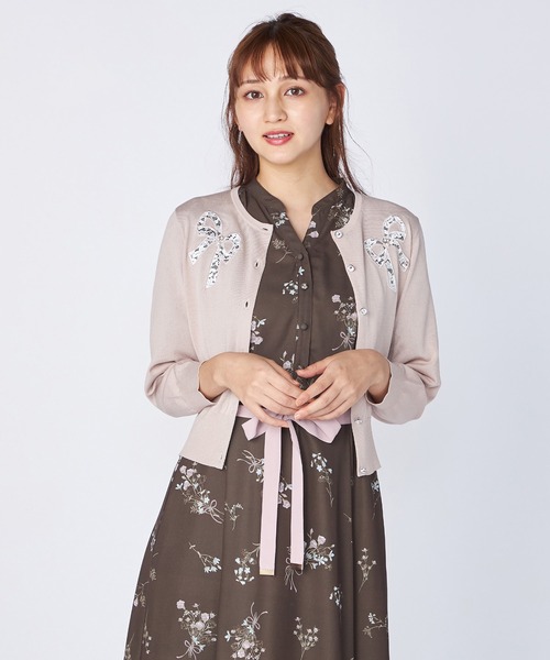 LAISSE PASSE(レッセパッセ)の「リボンブーケ刺繍カーディガン(カーディガン/ボレロ・レディース・ブラック/アイボリー/スモークピンク・MEDIUM)」の9枚目の写真