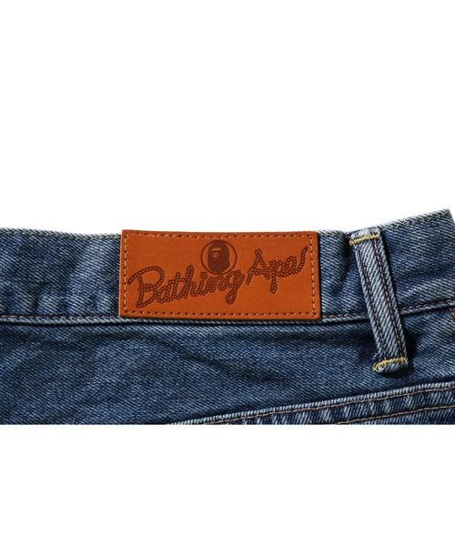 A BATHING APE(アベイシングエイプ)の「COLLEGE DENIM SHORTS(デニムパンツ・メンズ・ライトインディゴブルー・MEDIUM/LARGE/XX-LARGE/SMALL/X-LARGE)」の4枚目の写真
