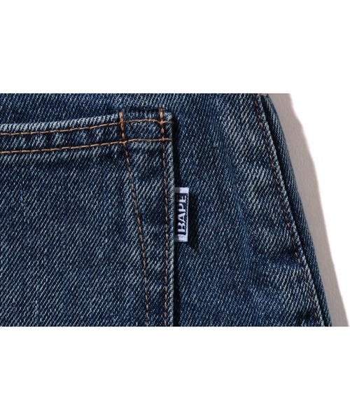 A BATHING APE(アベイシングエイプ)の「COLLEGE DENIM SHORTS(デニムパンツ・メンズ・ライトインディゴブルー・MEDIUM/LARGE/XX-LARGE/SMALL/X-LARGE)」の5枚目の写真