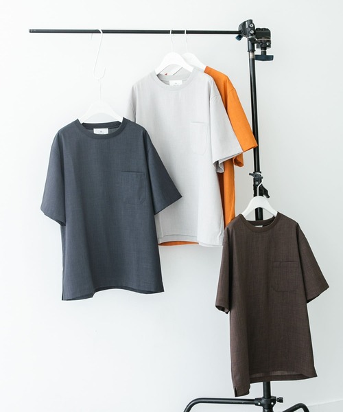 URBAN RESEARCH Sonny Label(アーバンリサーチサニーレーベル)の「リネンタッチ布帛ショートスリーブTシャツ(Tシャツ/カットソー・メンズ・スミクロ/ブラウン/ライトグレー/オレンジ・LARGE/MEDIUM)」の8枚目の写真