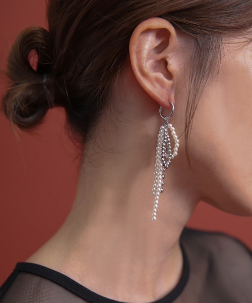 select MOCA（セレクトモカ）の「パールメタルミックスリボンイヤリング（イヤリング・レディース・シルバー/ゴールド・FREE）」の2枚目の写真