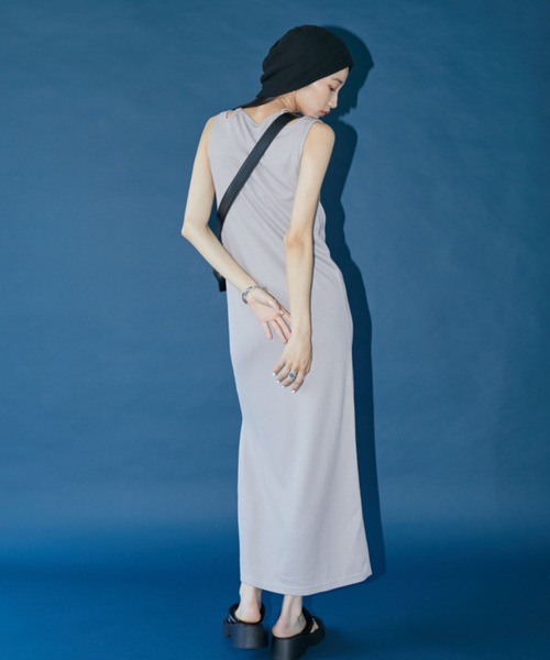DRWCYS（ドロシーズ）の「カットアウトリブワンピース（ワンピース・レディース・ブラック/グレー・FREE）」の8枚目の写真
