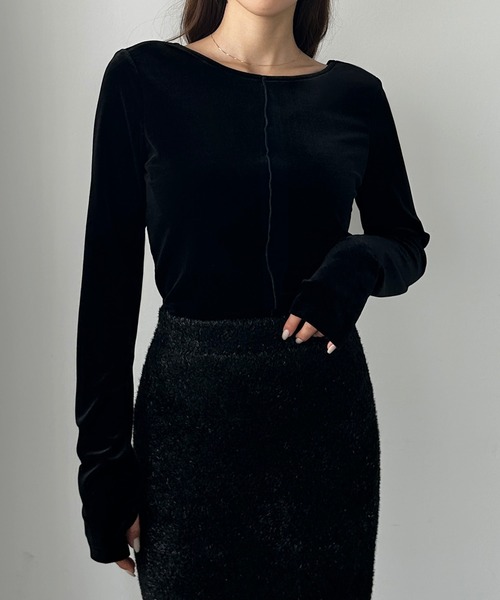 取り外し可能パット付き】バックオープンベロアトップス（Tシャツ