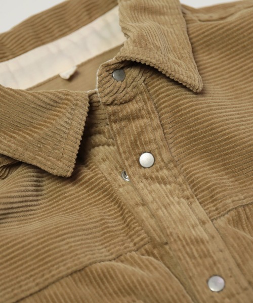D.M.G.（ドミンゴ）の「[D.M.G. / ディーエムジー] 8Wコーデュロイ ワークシャツジャケット（その他アウター・レディース・ブラック/ベージュ/ライトグレー・2/3）」の11枚目の写真
