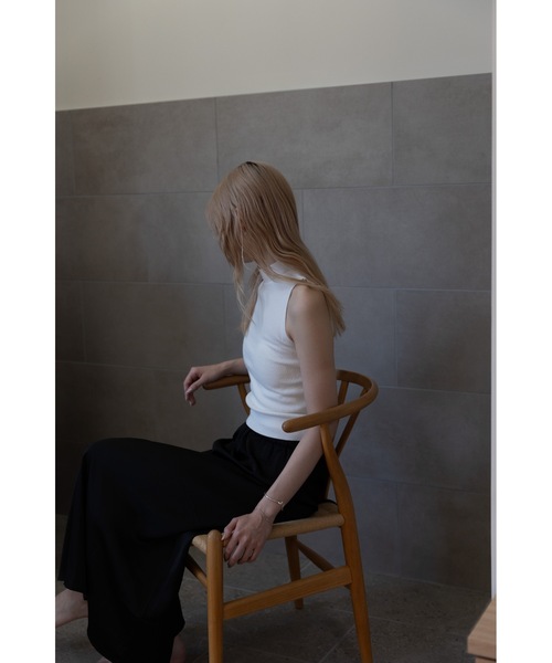 SALTMINT（ソルトミント）の「マットサテンフレアロングスカート ノームコア（スカート・レディース・ブラック/オフホワイト・M/S）」の6枚目の写真