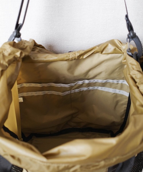 FREDRIK PACKERS(フレドリックパッカーズ)の「『FREDRIK PACKERS』マザーズバッグ 210D TIPI TOTE BAG 210デニール ティピ トートバッグ(トートバッグ・レディース・ベージュ/ブラック/チャコールグレー・FREE)」の8枚目の写真