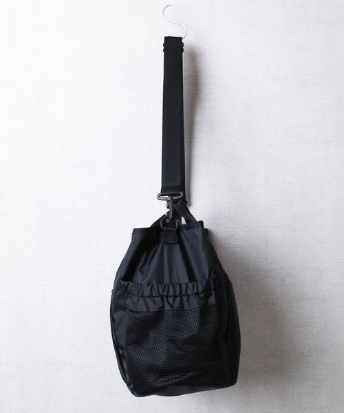 FREDRIK PACKERS(フレドリックパッカーズ)の「『FREDRIK PACKERS』マザーズバッグ 210D TIPI TOTE BAG 210デニール ティピ トートバッグ(トートバッグ・レディース・ベージュ/ブラック/チャコールグレー・FREE)」の17枚目の写真
