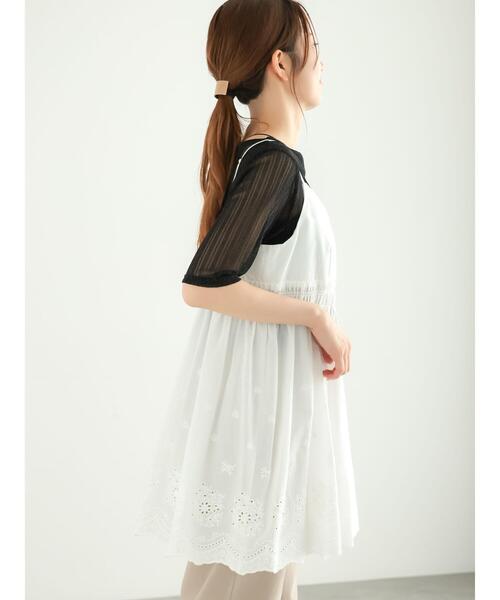 Te chichi（テチチ）の「スカラップ刺繍コットンキャミブラウス 