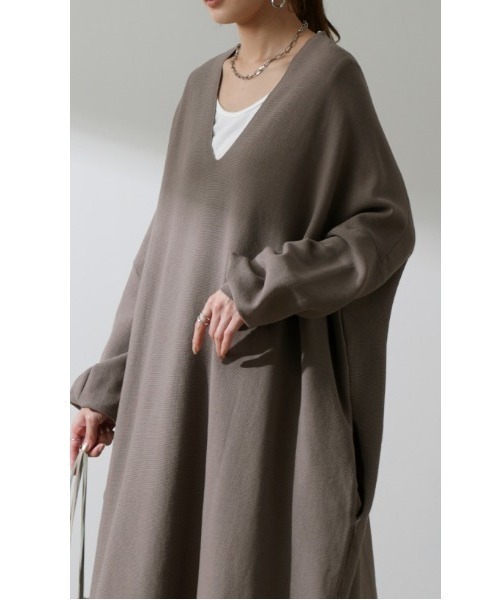 HUG.U（ハグユー）の「「コクーン型ワンピ」ニット（ワンピース・レディース・モカ/ブラック/ライトベージュ/スカイブルー/ペールイエロー/オレンジ・FREE）」の15枚目の写真