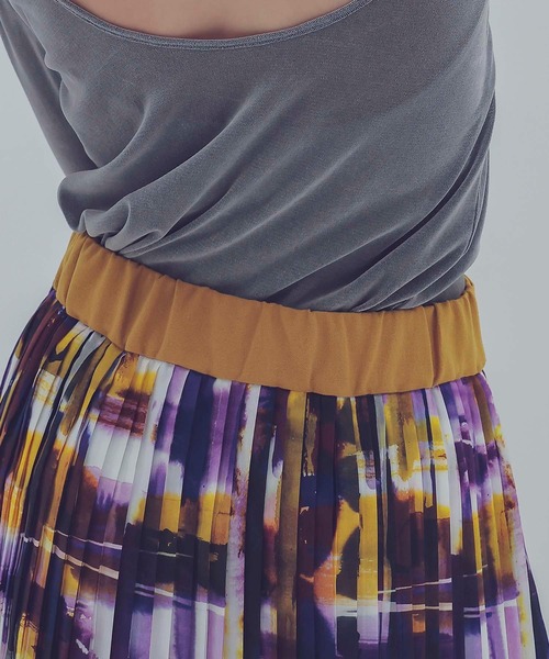 STUMBLY（スタンブリー）の「STUMBLY / Belted Pleats Skirt(ベルト付きチェック柄プリーツスカート)（スカート・レディース・パープル・36）」の6枚目の写真