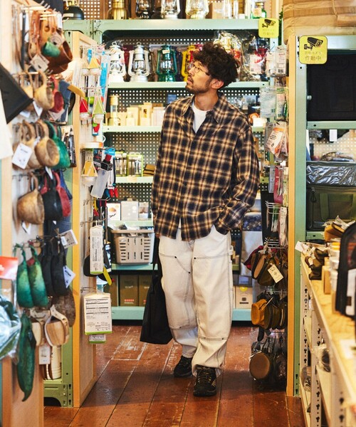 FREAK'S STORE（フリークスストア）の「限定展開 Relax Fit リラックスフィット レギュラーカラー チェック ネルシャツ（シャツ/ブラウス・メンズ・ブラック/ベージュ/ネイビー/ブラウン/オリーブ/サックスブルー・SMALL/MEDIUM/LARGE）」の17枚目の写真