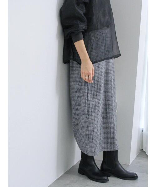 Samansa Mos2 blue（サマンサモスモスブルー）の「チェック柄カットジャカードナロースカート（スカート・レディース・モカ/ブラック/ブラウン/チャコールグレー・F）」の2枚目の写真