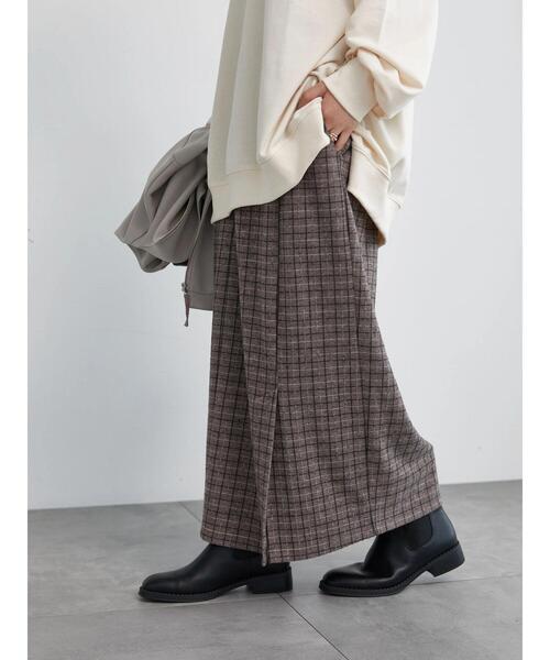 Samansa Mos2 blue（サマンサモスモスブルー）の「チェック柄カットジャカードナロースカート（スカート・レディース・モカ/ブラック/ブラウン/チャコールグレー・F）」の4枚目の写真