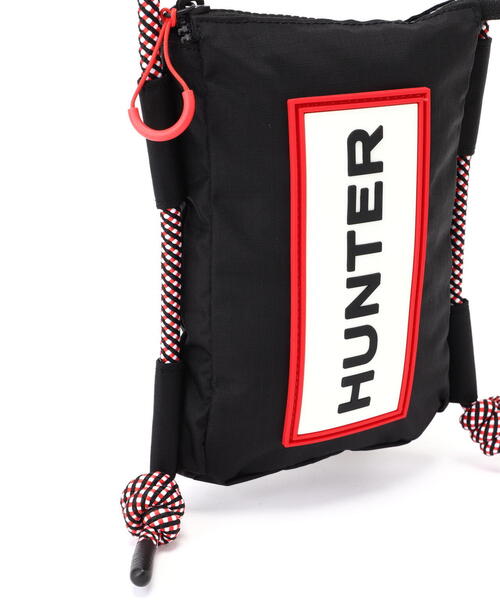 HUNTER（ハンター）トラベル リップストップ リサイクル ナイロン フォンポーチ - ブラック/レッド ボックス ロゴ（ショルダーバッグ）｜HUNTER（ハンター）