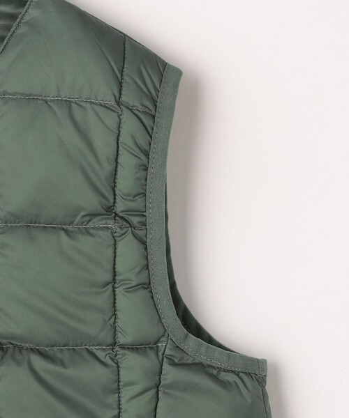 TAION（タイオン）の「＜TAION＞ベーシック Vネックボタン インナーダウンベスト / キッズ  110cm-130cm（ダウンベスト・キッズ・ブラック/モカ/ベージュ/ケリーグリーン・120cm/130cm/110cm）」の9枚目の写真
