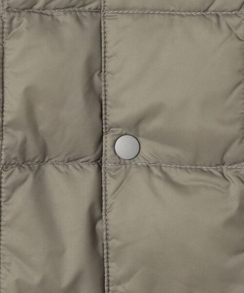 TAION（タイオン）の「＜TAION＞ベーシック Vネックボタン インナーダウンベスト / キッズ  110cm-130cm（ダウンベスト・キッズ・ブラック/モカ/ベージュ/ケリーグリーン・120cm/130cm/110cm）」の21枚目の写真