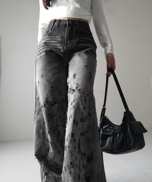 me+em select（ミームセレクト）の「※※【 ２color ／ ４size 】グラデーションクラッシュダメージワイドデニムパンツ ／ gradation crash damage wide denim pants（デニムパンツ・レディース・ブルー/ブラック・MEDIUM/SMALL/X-LARGE/LARGE）」の7枚目の写真
