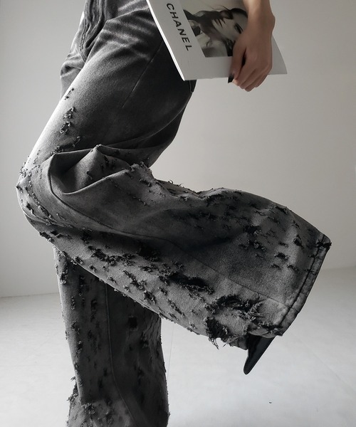 me+em select（ミームセレクト）の「※※【 ２color ／ ４size 】グラデーションクラッシュダメージワイドデニムパンツ ／ gradation crash damage wide denim pants（デニムパンツ・レディース・ブルー/ブラック・MEDIUM/SMALL/X-LARGE/LARGE）」の8枚目の写真