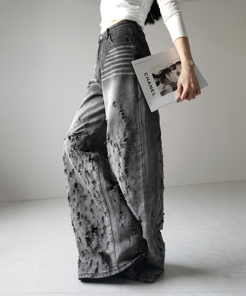 me+em select（ミームセレクト）の「※※【 ２color ／ ４size 】グラデーションクラッシュダメージワイドデニムパンツ ／ gradation crash damage wide denim pants（デニムパンツ・レディース・ブルー/ブラック・MEDIUM/SMALL/X-LARGE/LARGE）」の6枚目の写真
