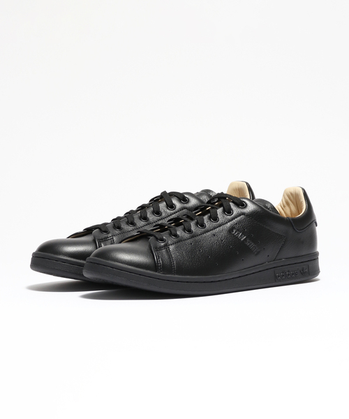 adidas Originals(アディダスオリジナルス)の「《WEB限定》【adidas Originals/ アディダス オリジナルス】STANSMITH LUX(スニーカー・メンズ・ブラック・26cm/26.5cm/27cm/27.5cm/28cm)」の2枚目の写真
