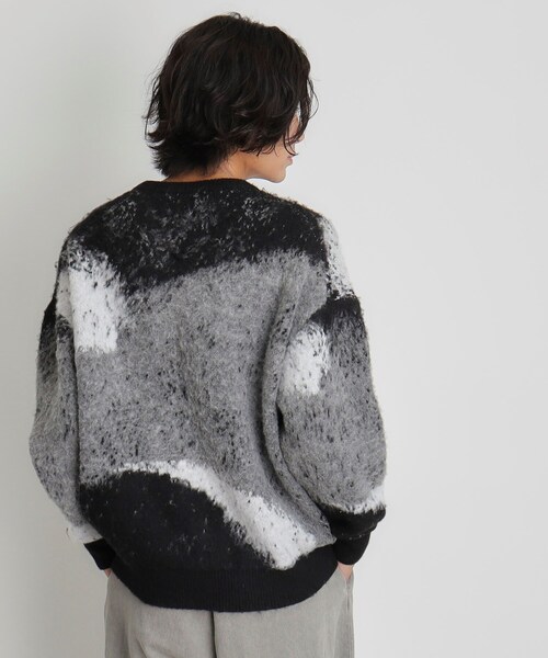 THE SHOP TK (ザ ショップ ティーケー )の「◆グラデーションシャギーニット ビッグシルエット(ニット/セーター・メンズ・ネイビー/ブラック・02/03)」の4枚目の写真