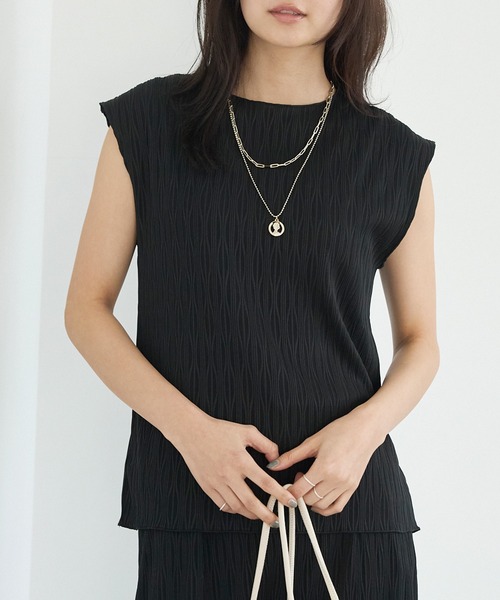 LAVEANGE(ラビアンジェ)の「ウエーブカットプルオーバー/セットアップ対応/凹凸素材/上品見え/洗える(Tシャツ/カットソー・レディース・ネイビー/ブラック/グリーン・5L/4L/3L/LL/M)」の4枚目の写真