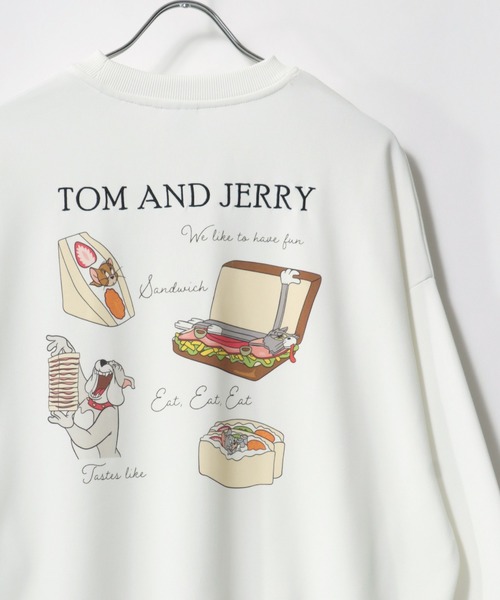 Tom&Jerry(トムアンドジェリー)の「Tom and Jerry/トムとジェリー オーバーサイズ ワンポイント刺繍 バックプリント スウェットトレーナー(スウェット・レディース・ブラック/オフホワイト/ダークブラウン/イエロー・L/M)」の2枚目の写真