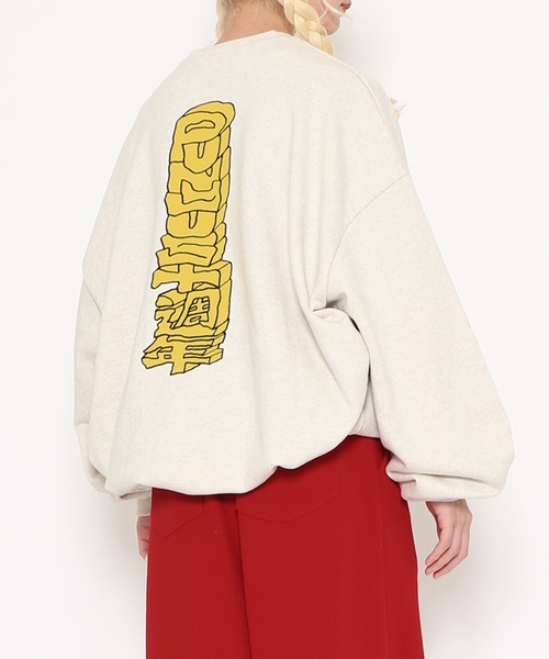 PUNYUS（プニュズ）の「PUNYUS 十週年ビッグスウェット（スウェット・レディース・スミクロ/オートミール/パープル・3/4）」の10枚目の写真