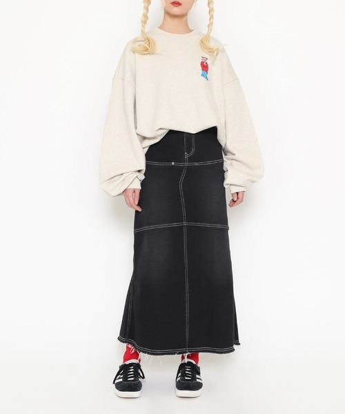 PUNYUS（プニュズ）の「PUNYUS 十週年ビッグスウェット（スウェット・レディース・スミクロ/オートミール/パープル・3/4）」の12枚目の写真